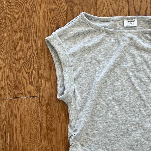 NWOT Cotton On Marlow Twist Shoulder Top Gray Asymmetric Neck Women’s Size L - Picture 2 of 9